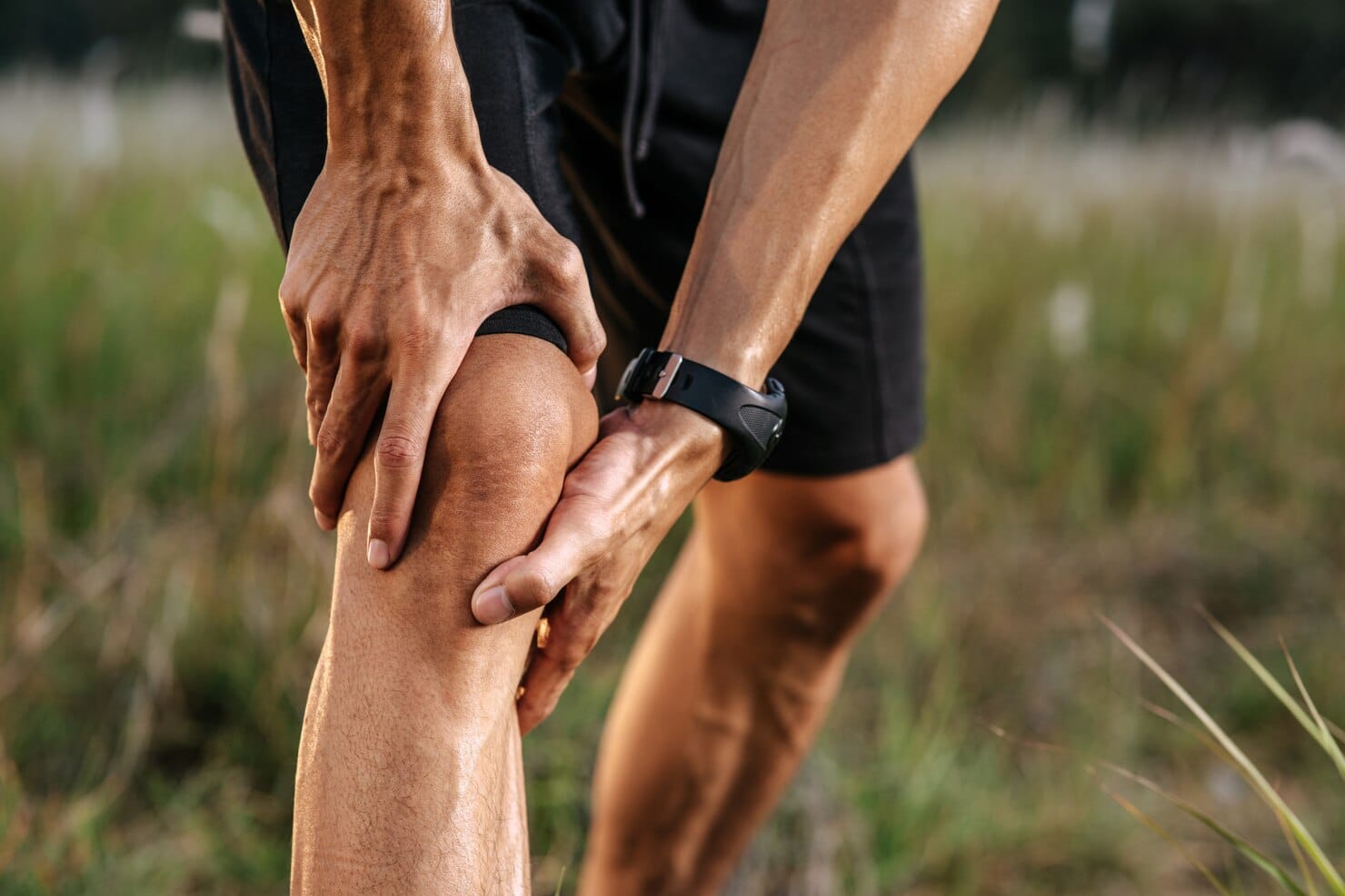 Early Warning Signs of Osteoporosis You Should Not Ignore After 40